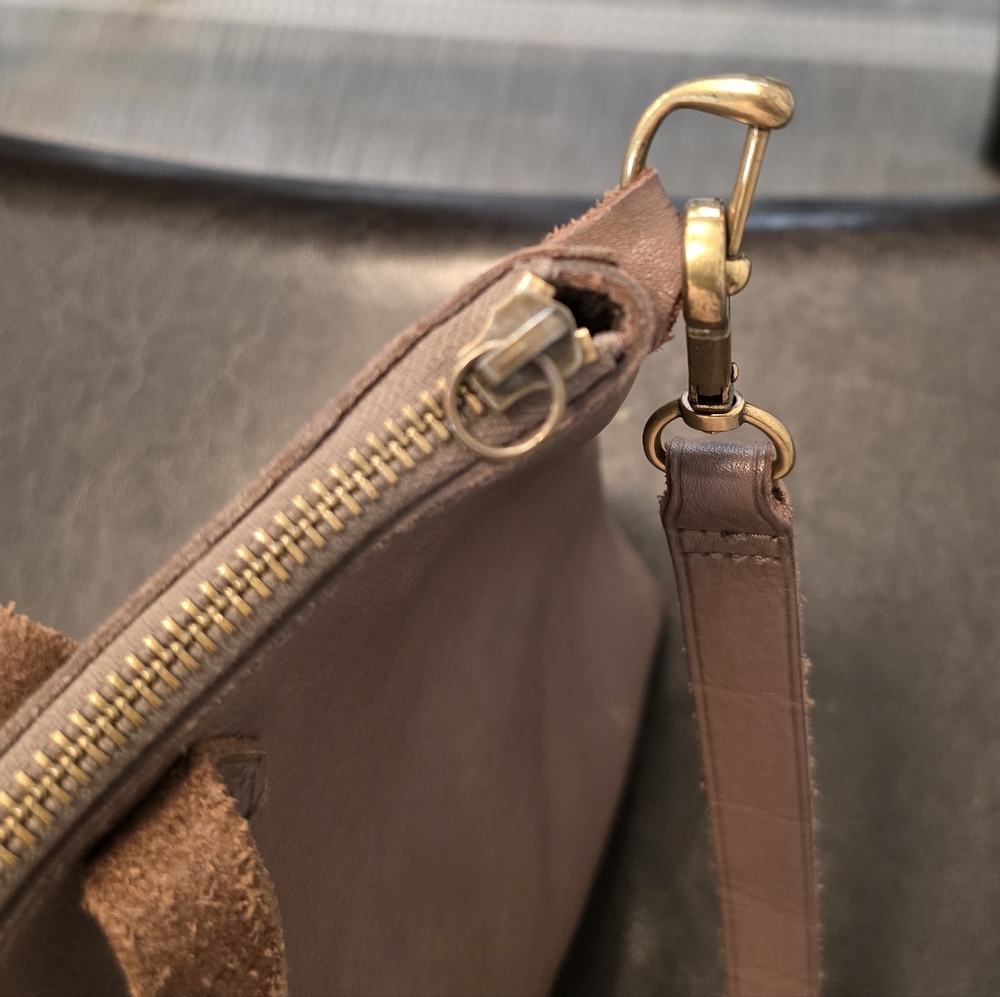 Madewell The Zip Top Leather Crossbody Bag in Brown - Picture 4 of 8